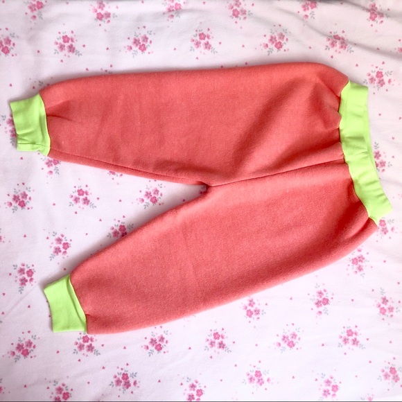 Mikey Mouse 2 Pieces Orange Fleece Set 4T - Picture 6 of 8